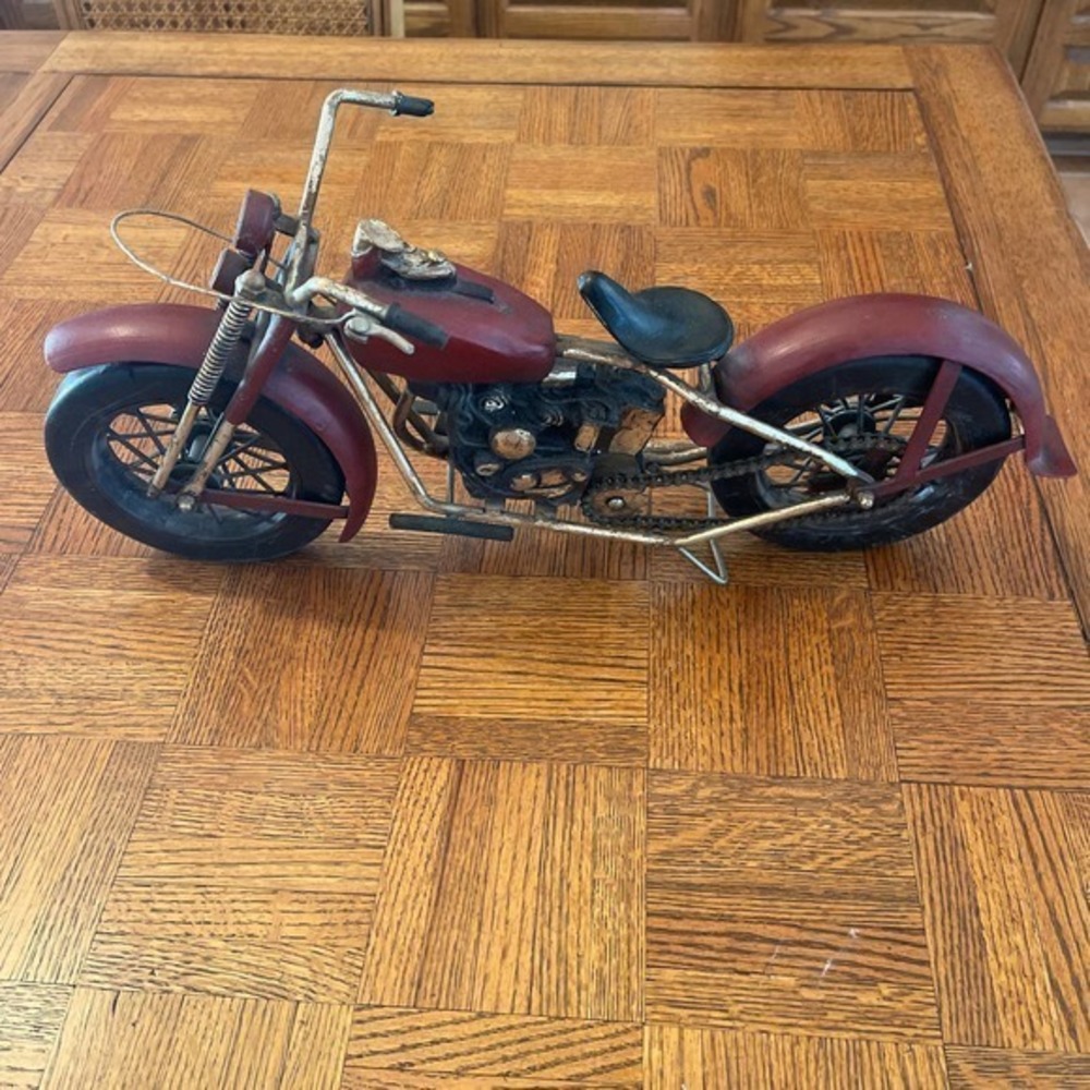 DieCast Metal HARLEY Davidson INDIAN Motorcycle Display TOY Moving CHAIN Wheels.